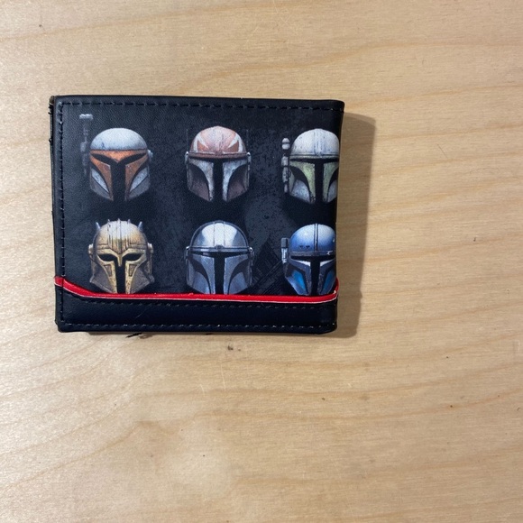 Black Mandalorian Wallet (LW) - Picture 7 of 8